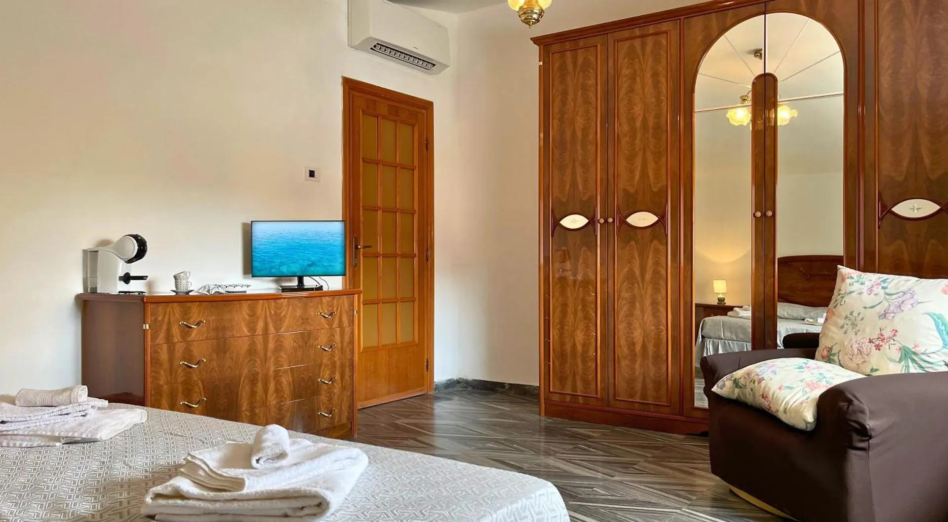 Domo De Aurora - Comfort Rooms Olbia Konukevi